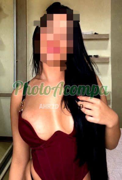Acompanhante mignon em Curitiba, foto 3 de Júlia Awada