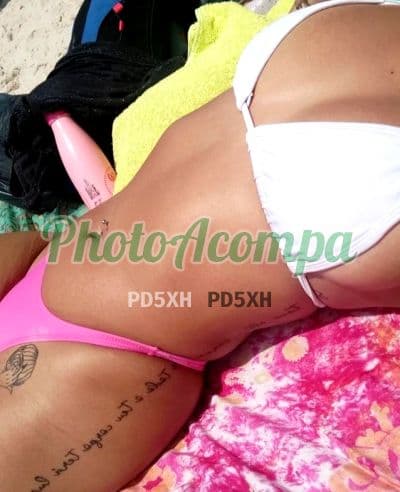 Acompanhante em Três Pontas com beijo na boca (2) — Julia Silva