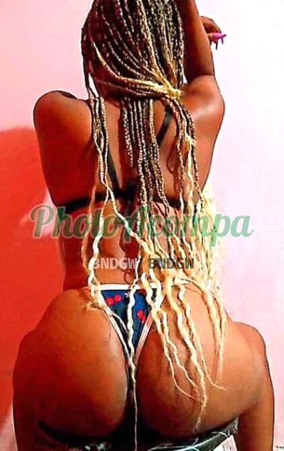 Acompanhante em São Gonçalo — beijo na boca, foto 4 de Lais