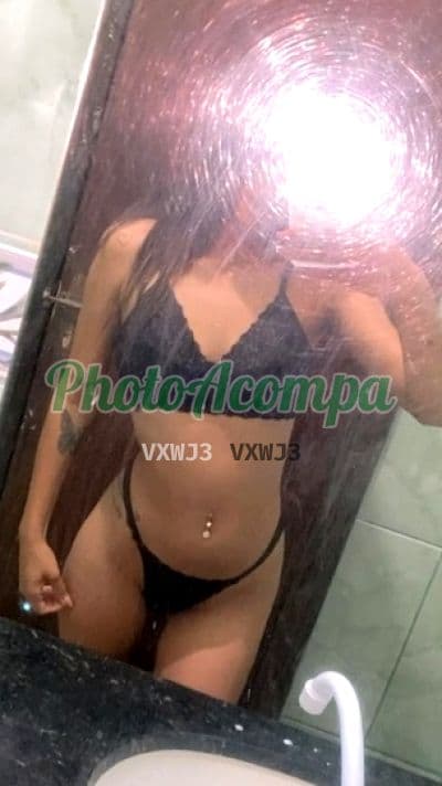 Acompanhante em Curitiba com beijo na boca (2) — Lary