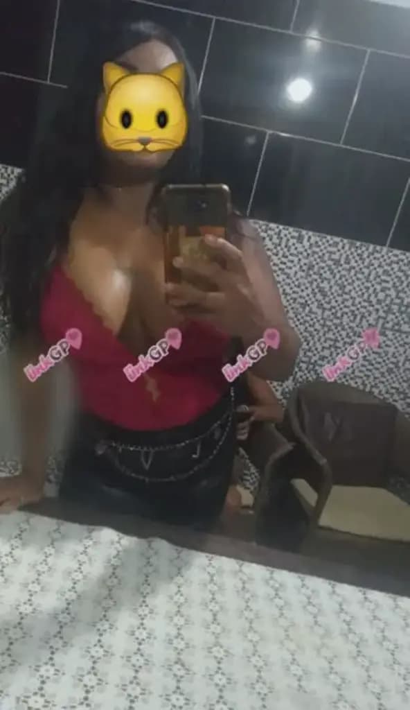 Letícia — acompanhante em São João de Meriti