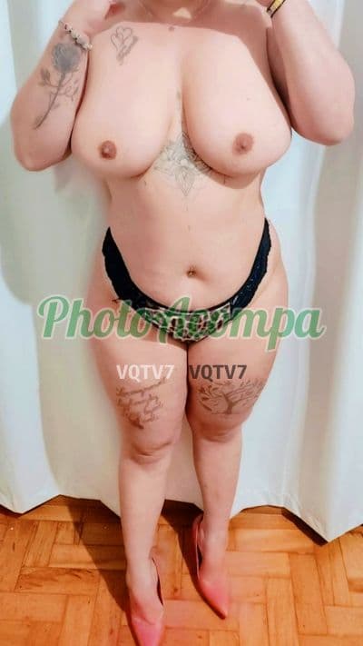 Acompanhante em Pouso Alegre com beijo grego (2) — Lívia Book