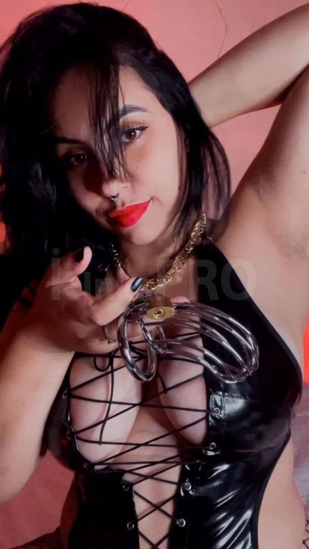 Acompanhante em Toritama com beijo na boca (2) — Lua