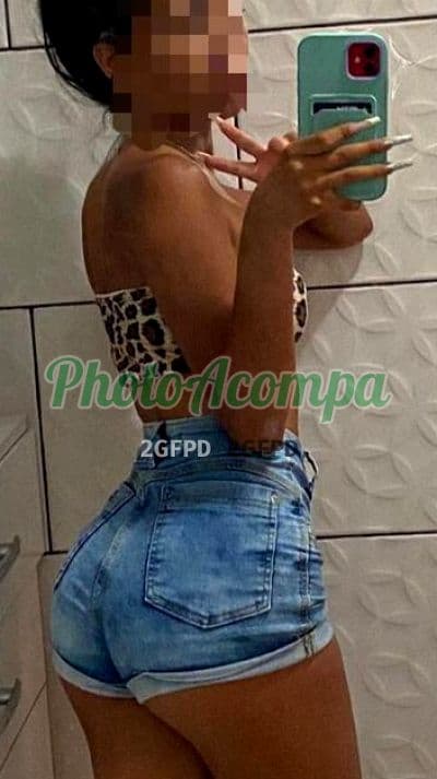 Acompanhante em Duque de Caxias com beijo na boca (2) — Luana