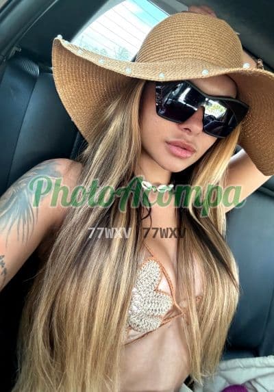 Acompanhante em Rio de Janeiro com beijo na boca (2) — Luana Lins