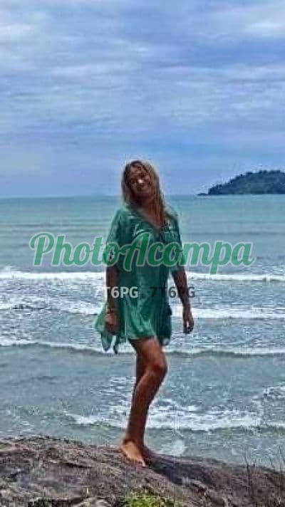 Foto 4: Acompanhante em Fazenda Rio Grande — oral natural, Mari