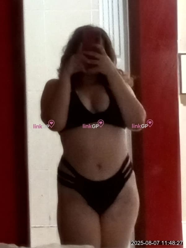 Acompanhante branquinha em Brasil — Mia, foto 3