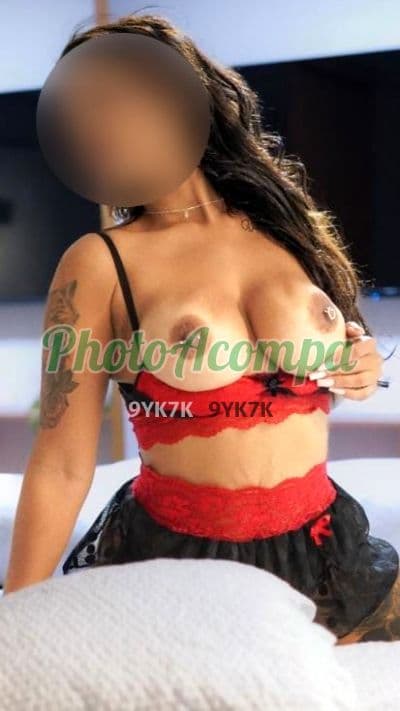 Acompanhante em Campinas com beijo na boca (2) — Nina Carter