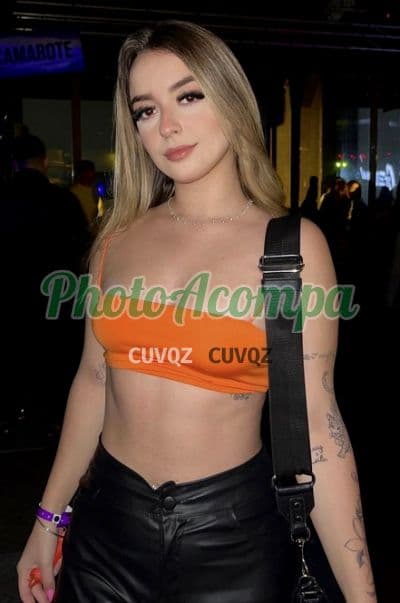 Acompanhante em Praia Grande com beijo na boca (2) — Pérola