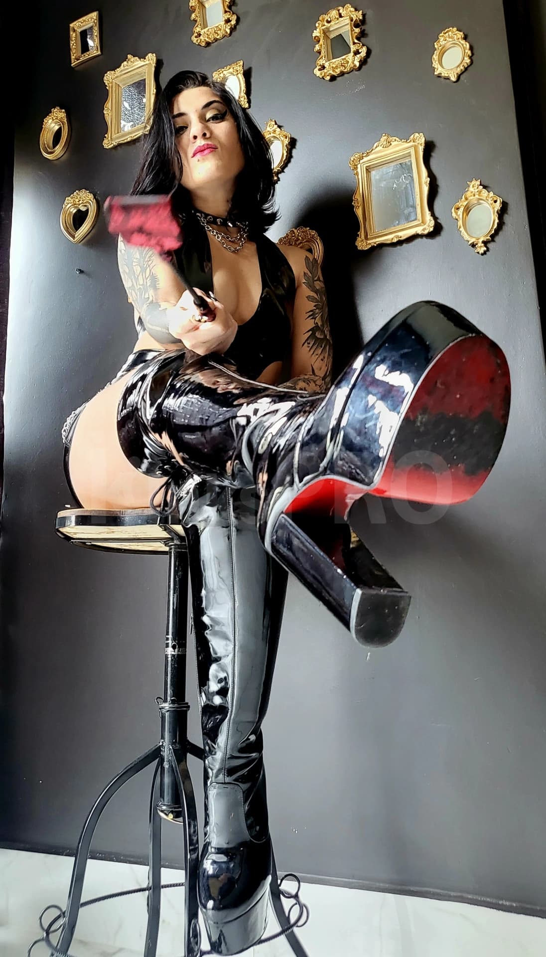 Queen Yvie — acompanhante em São Paulo
