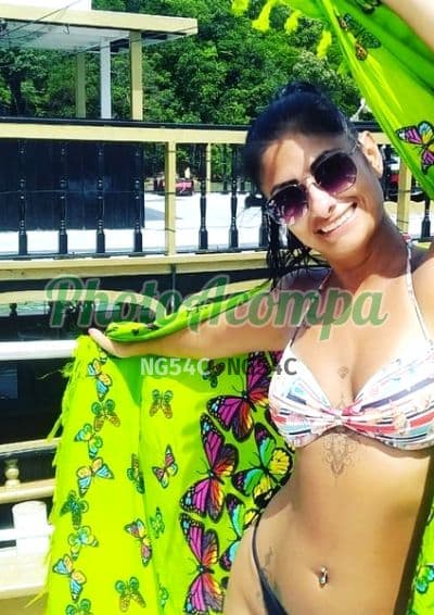 Acompanhante em Joinville com beijo na boca (2) — Rubí