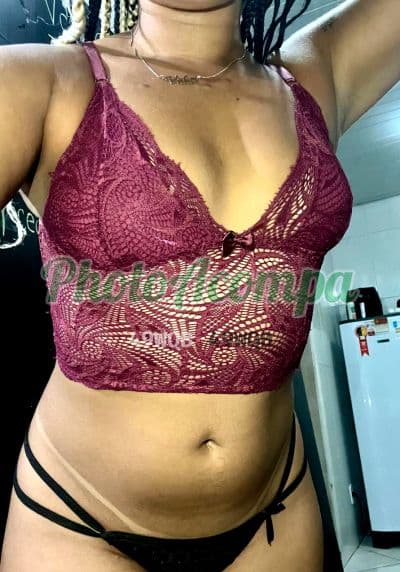 Foto 2: Acompanhante em Saquarema — beijo na boca, Sarah