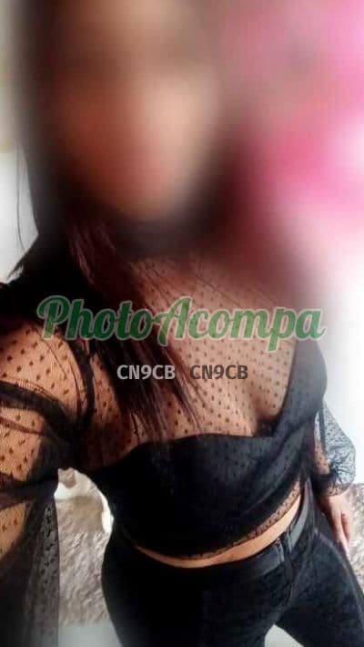 Acompanhante em Cosmópolis com beijo na boca (2) — Sol