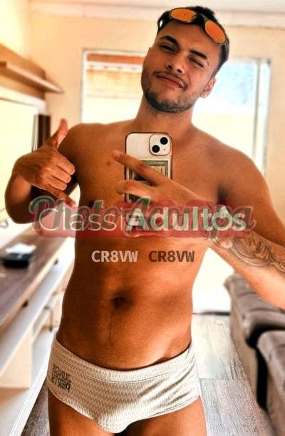 Adrián — garoto de programa e acompanhante masculino em Praia Grande