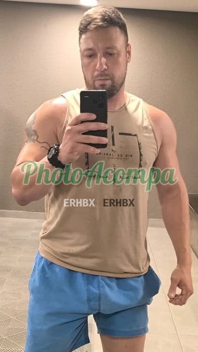 Acompanhante masculino em Rio de Janeiro com beijo na boca (6) — Bruno