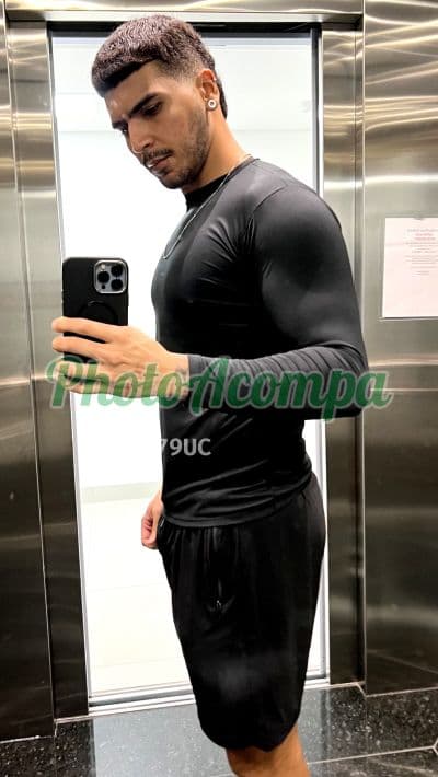 Acompanhante masculino em Barueri — beijo na boca, foto 2 de Cadu