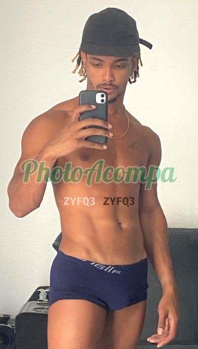 Acompanhante masculino em Rio de Janeiro — beijo na boca, foto 2 de Caíque