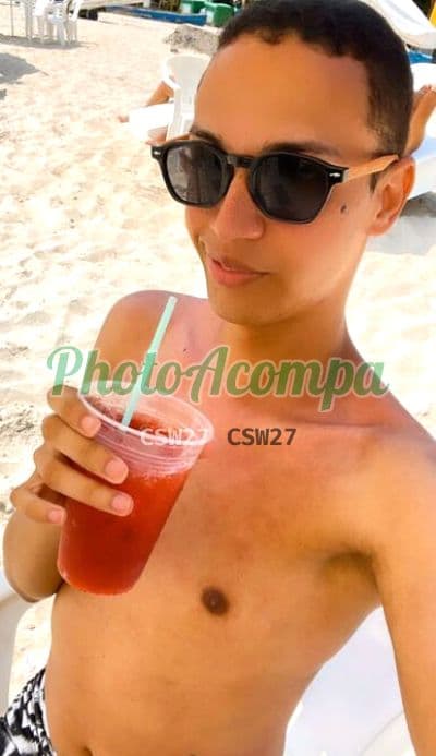 Acompanhante masculino em Santos com beijo grego (2) — Frank