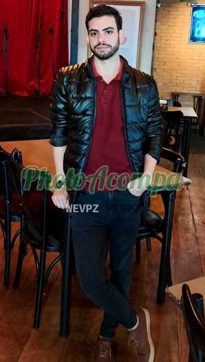 Acompanhante masculino em Barueri com beijo grego (2) — Gabriel