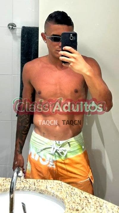 Giovane — acompanhante masculino em Osasco