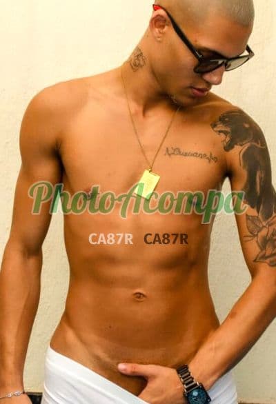 Acompanhante masculino em Rio de Janeiro com beijo na boca (2) — Henrique
