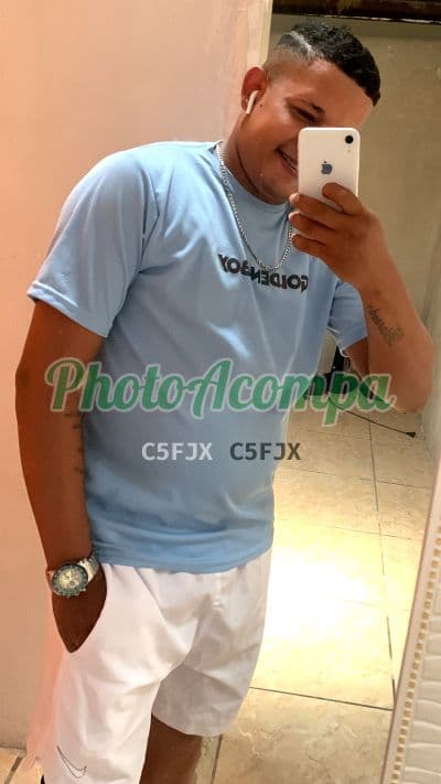 Acompanhante masculino em Fortaleza com beijo na boca (4) — Henrique