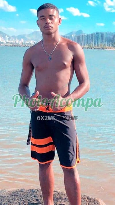 Acompanhante masculino em Vitória com garganta profunda (4) — Hugo