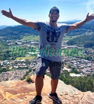 Foto 4: Acompanhante masculino em Maricá — beijo grego, João