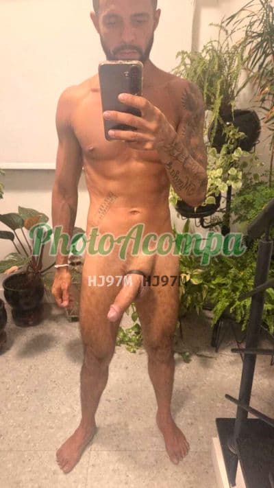 Acompanhante masculino em Rio de Janeiro com beijo grego (2) — Jonathan