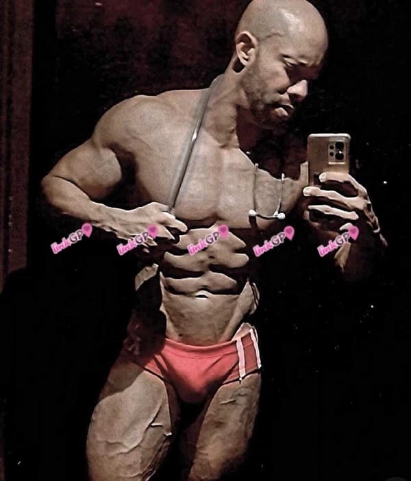 Kadu — acompanhante masculino em Brasil