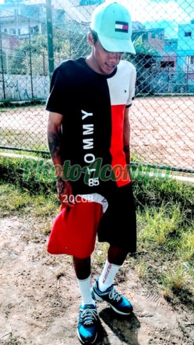 Acompanhante masculino em Praia Grande com beijo grego (2) — Leandro