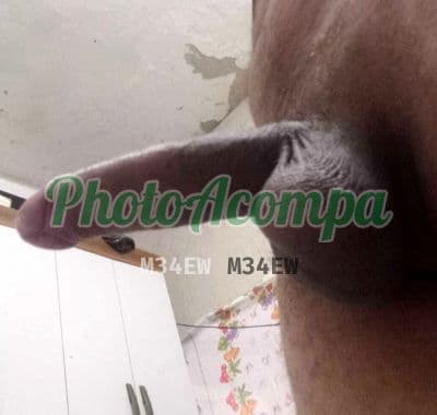 Acompanhante masculino em Mesquita com beijo na boca (4) — Leon