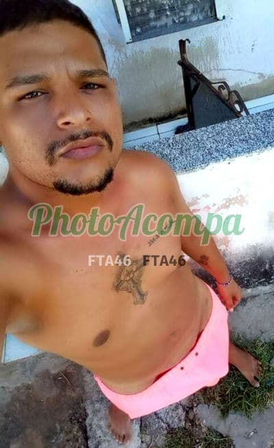 Acompanhante masculino em Rio de Janeiro com beijo na boca (2) — Lorran
