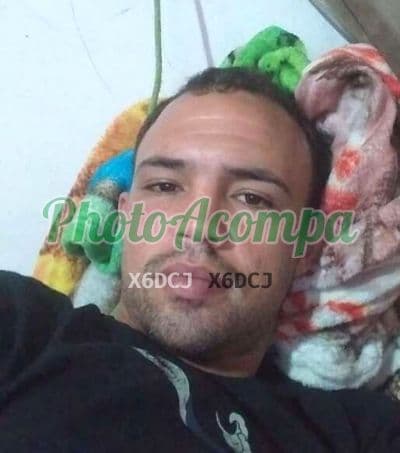 Acompanhante masculino em Duque de Caxias com beijo na boca (4) — Lucas