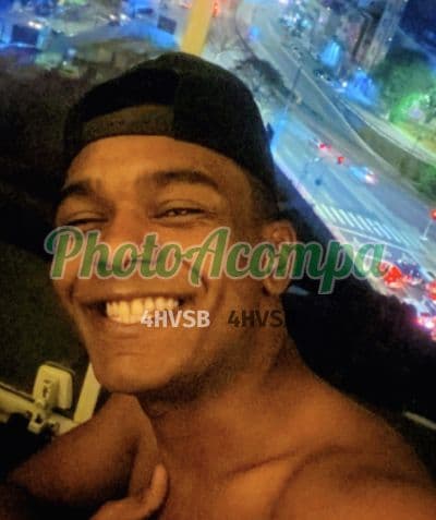 Foto 2: Acompanhante masculino em Vitória — beijo grego, Lucas
