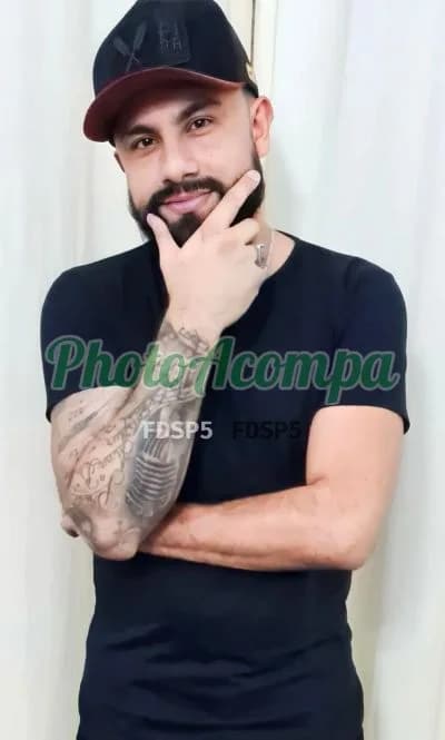 Foto 2: Acompanhante masculino em Jataí — beijo grego, Lucas