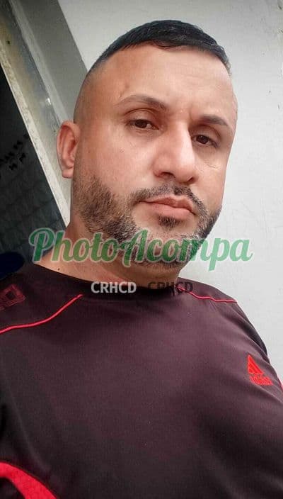 Acompanhante masculino em Tramandaí com beijo na boca (4) — Luiz