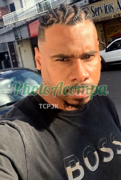 Acompanhante masculino em Barueri com beijo na boca (6) — Matheus