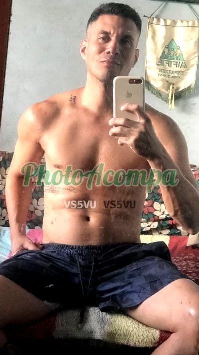 Acompanhante masculino em Rio de Janeiro com beijo grego (4) — Oliver