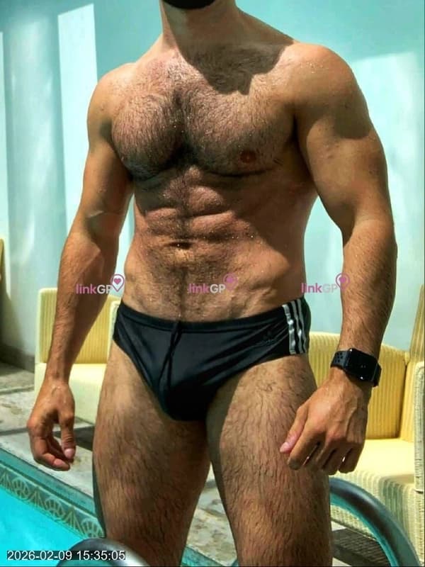 Acompanhante masculino em Rio de Janeiro com beijo grego (2) — Ricardão