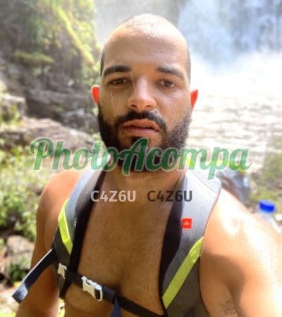 Acompanhante masculino em Rio de Janeiro com beijo grego (6) — Roberto