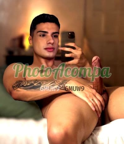 Acompanhante masculino em Fortaleza com beijo grego (2) — Ryan
