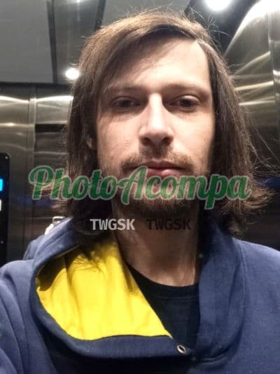 Acompanhante masculino em Porto Alegre com beijo grego (2) — Tins