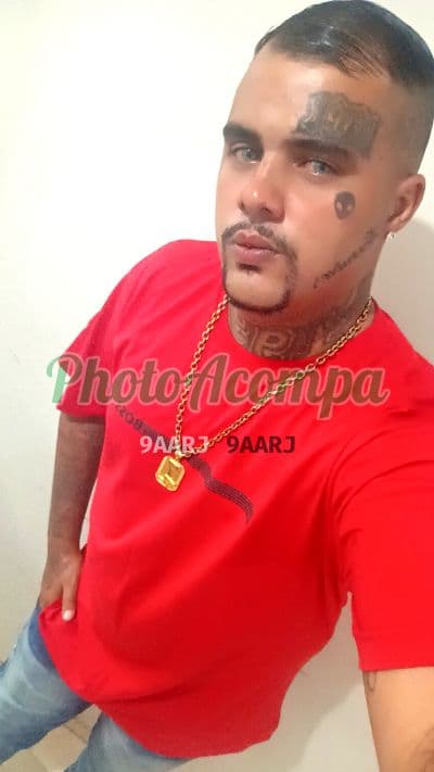 Acompanhante masculino em Ribeirão Preto — beijo na boca, foto 2 de Vinícius