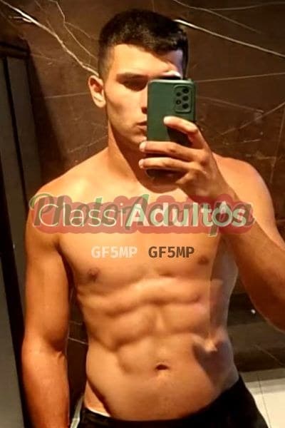 Vinícius — acompanhante masculino em São José