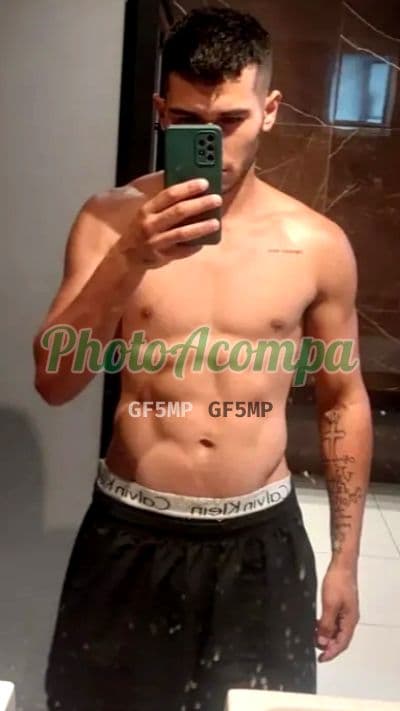 Acompanhante masculino em São José — beijo na boca, foto 4 de Vinícius