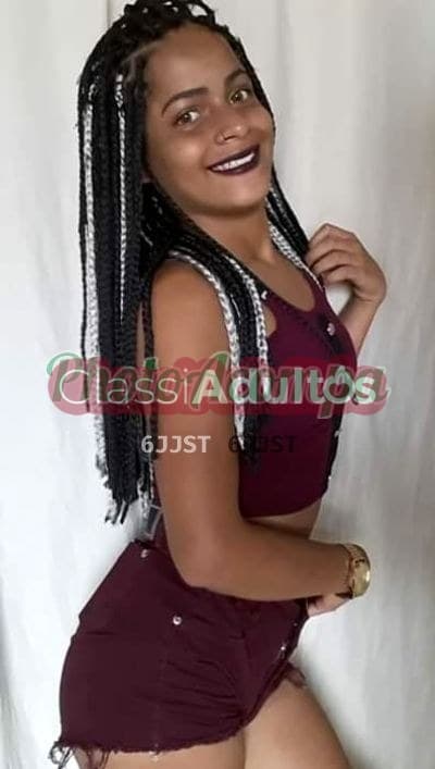 Aysha — travesti em Queimados