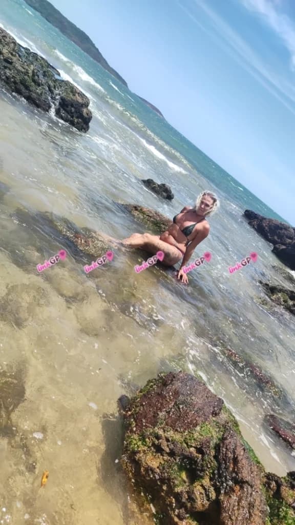 Camila — travesti em Brasil