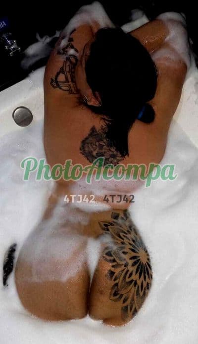 Foto 2: Travesti acompanhante em São José — beijo grego, Carminha