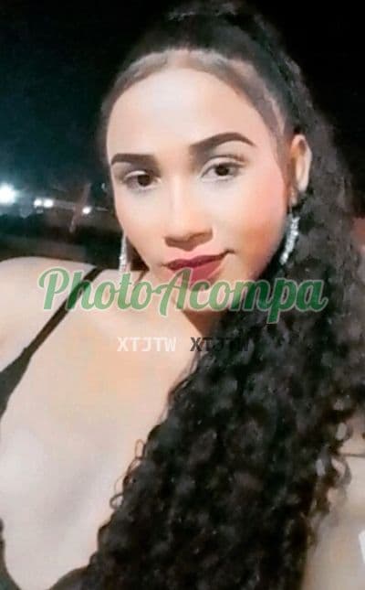 Travesti acompanhante em Porto Alegre com beijo na boca (2) — Giovana